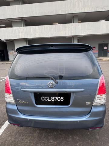 2009 Toyota INNOVA 2.0 E FACELIFT (A) - 4