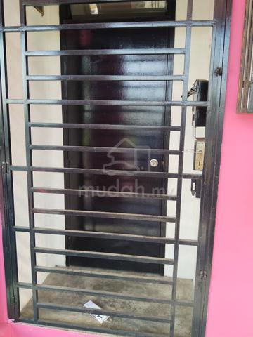 Nice Renovated Office TMN Sierra Perdana Masai for rent 1