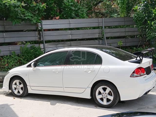 2010 Honda CIVIC 1.8 i-VTEC (A) - 4