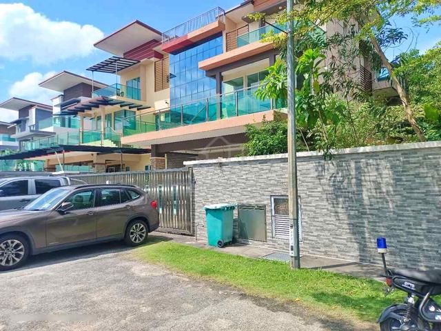 [-19%] Freehold 3 Storey Semi Detached House - Taman Dutamas (Laville) 4