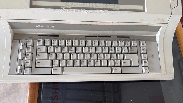 Vintage Electronic Typewriter ABM 830 - photo 4 of 5