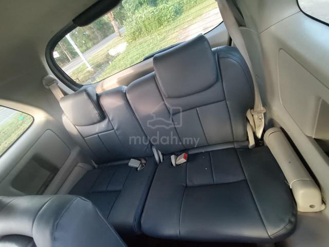 2011 Toyota INNOVA 2.0 E (A) - 5
