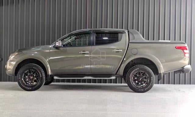 Mitsubishi TRITON 2.4 VGT ADVENTURE (A) HS 4X4 - 3