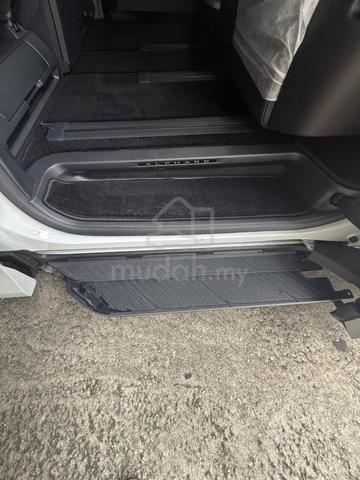 2025 Toyota ALPHARD 2.5 Z (A) - 4