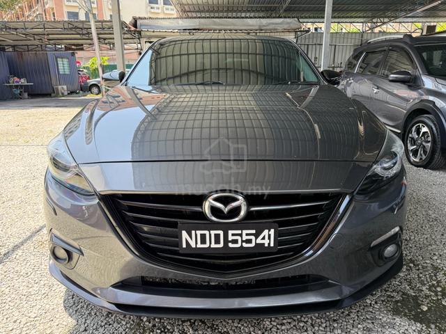 Mazda 3 2.0 SKYACTIV (A) HATCHBACK LEATHER PADDLE - 2