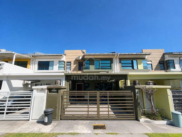 Double Storey House Abadi Height Solaria  di Puchong Pulau Meranti 1