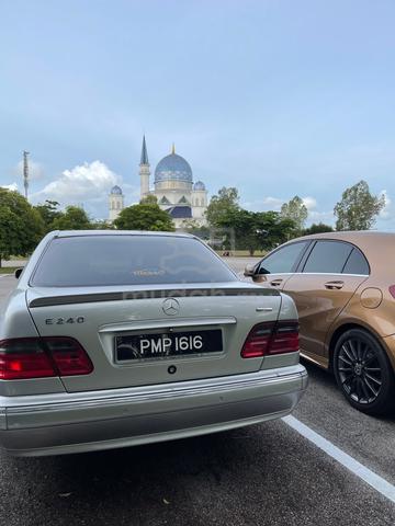 2000 Mercedes Benz E-CLASS 2.4 240 ELEGANCE (CBU) - 4
