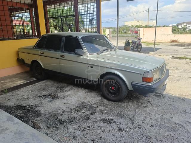 Volvo 240 2.0 GL (M) - 5