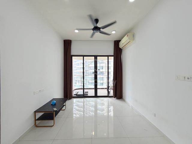 Bay Laurel @ Country Garden Danga Bay 1
