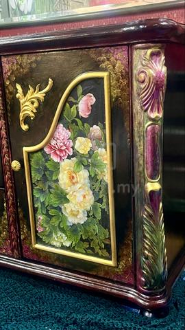 Carousel Image