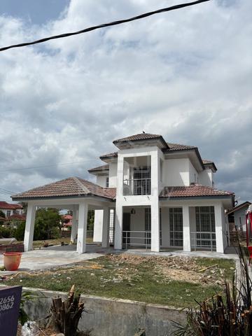 Freehold Bungalow at Pantai Sepang Putra 1