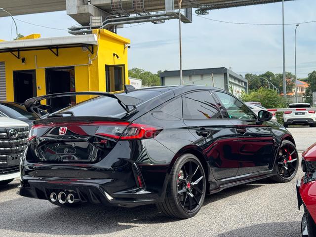 2025 SALE Black Pack Honda CIVIC TYPE R 2.0cc (M) - 2