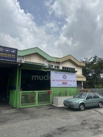 1.5 Storey Linked Factory / Warehouse @ Desa Tun Razak Cheras For Rent 1
