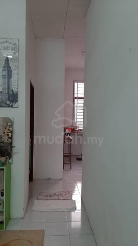 Teres Setingkat Taman Lembah Merbok Bawah Pasaran! Rumah Murah! 4