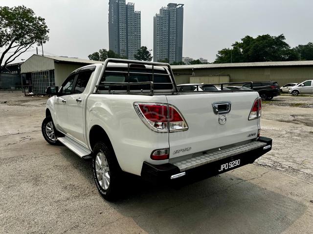 【2013】 Mazda BT-50 2.2 4WD 6-SPEED (A)LIKE NEW CAR - 3