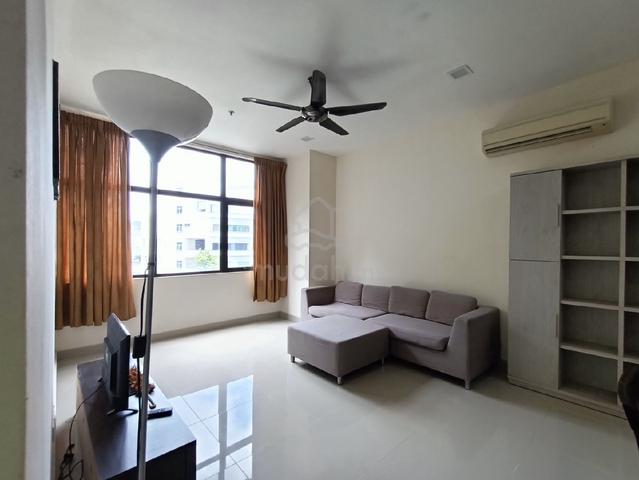 E Suite-Designer Suite @ Emerald Avenue 1