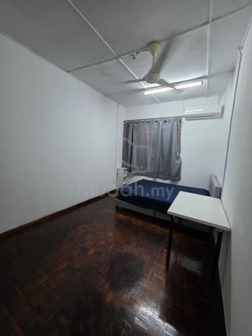 Fully Funished 2 Storey House [SMALL ROOM FOR RENT] Hujan Emas OUG 1