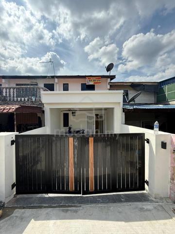 Bandar Baru Permas Jaya / Plentong / Johor 1
