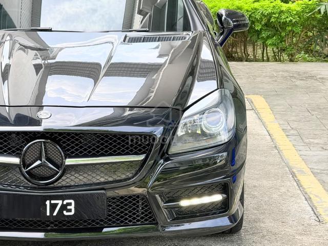 Mercedes Benz SLK 200 AMG HardTop GlassRoof LowMil - 5