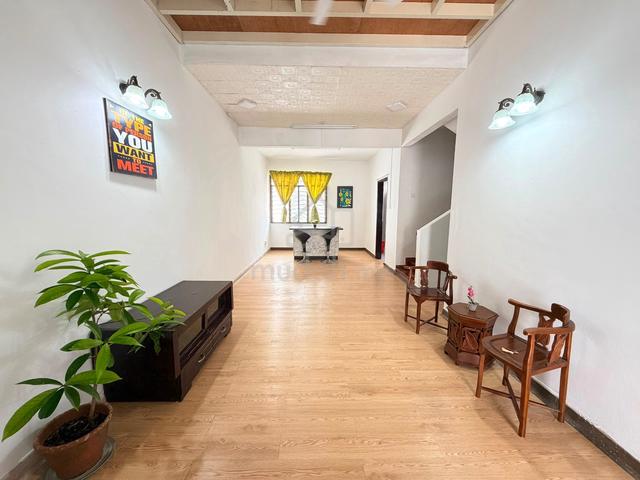 Taman Perling 1.5 Storey Jalan Belibis Partially Furnished For Rent 1