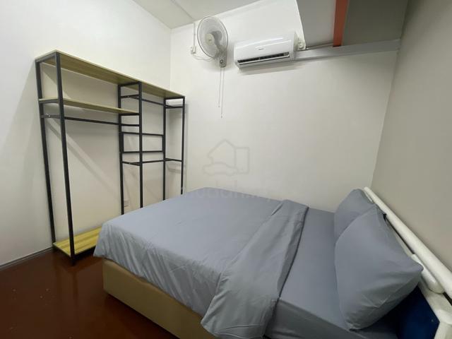 Taman Molek Room For Rent Near Mount Austin 1