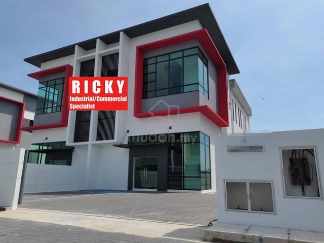 2 Storey Semi-Detached Factory For Rent at Alma Signature 1