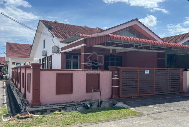 Rumah Teres “END LOT BERTANAH” utk disewa @ Pengkalan Alor Gajah 1