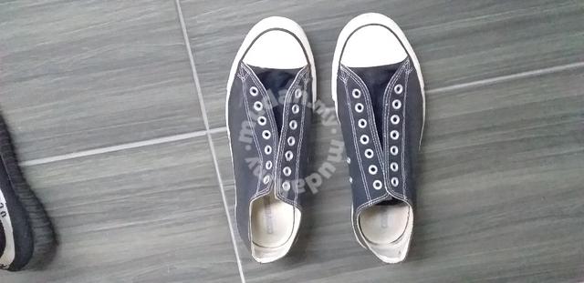 used converse sneakers