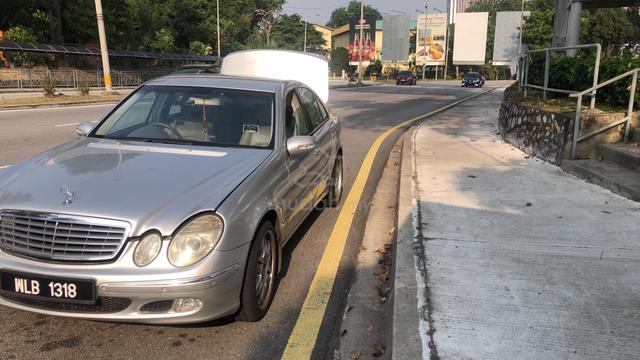 2003 Mercedes Benz E-CLASS 1.8 200 K ELEGANCE - 1