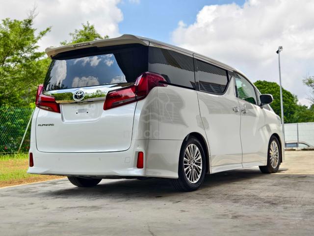 2023 Toyota Alphard SC ✨22k KM ONLY Sunroof & TV✨ - 3
