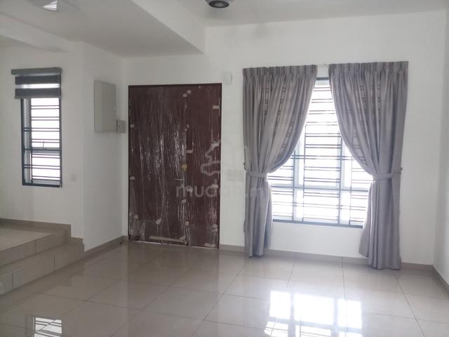 Rimbayu Livia Terrace House For Rent 1