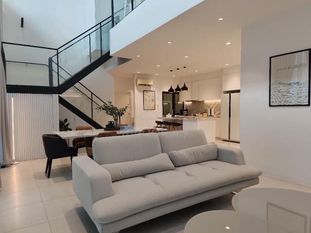 deLOFTS Residence 1