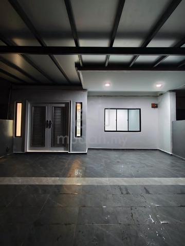 Single Storey Terrace House for Rent at Senai 1