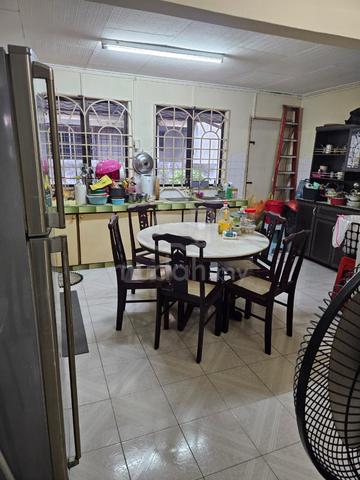 Bandar Sunway Double Storey Terrace, Free Wifi, Auto Gate 1