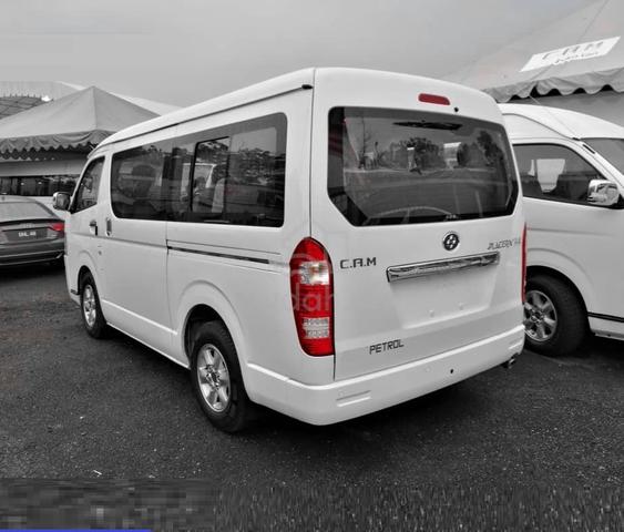 New Toyota HIACE  10 Seater Window Van - 2