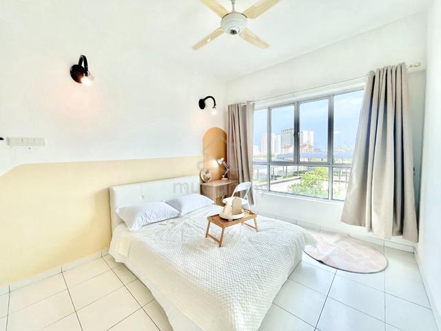Master room with privateBathroom spice bayan lepas sungai ara for rent 1