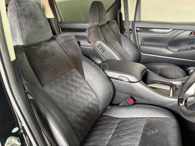 Toyota Alphard 2.5 SC (A) High Prem Spec 360 Cam - 4