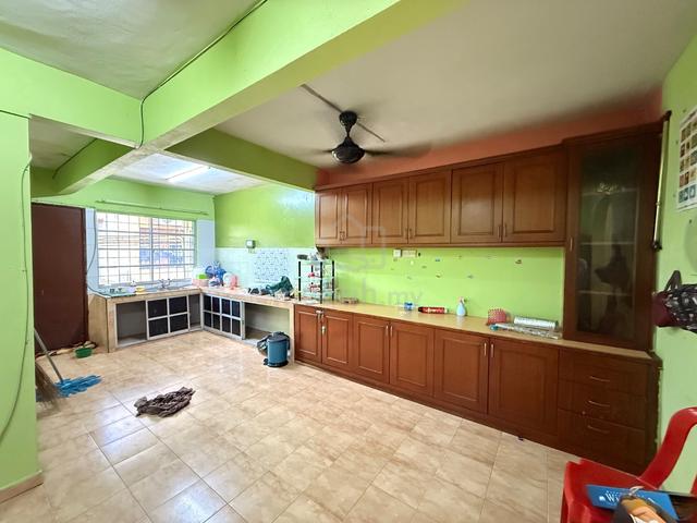 【 kitchen cabinet & table top 】 2 Storey House, Taman Tanjak, KKB 1