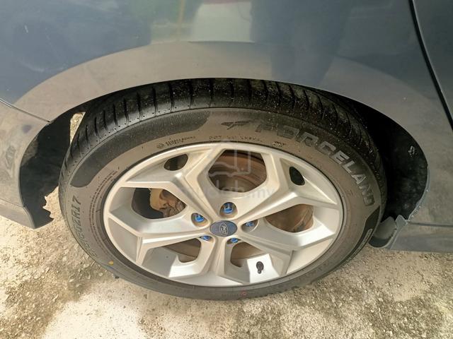 2013 Ford FOCUS 2.0 SPORT (A) - 5