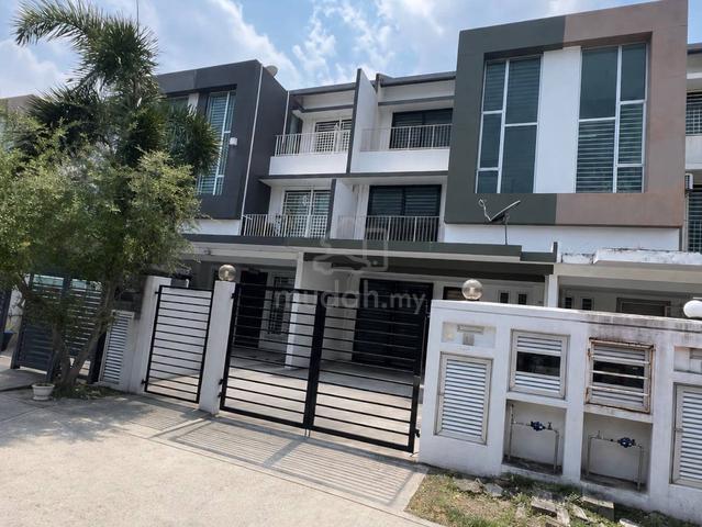FREEHOLD🔥🔥 3 Storey Terrace Armaya Precinct Bandar Botanic Klang 1