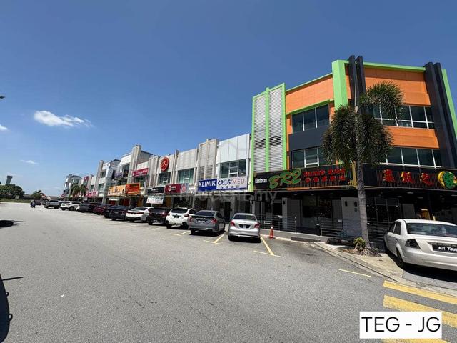 Bandar Bukit Raja - Hot Area Ground Floor Shop For Rent 1