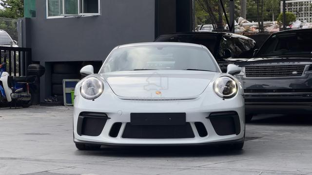 2019 Porsche 911 GT3 991.2 4.0L (A) - 4
