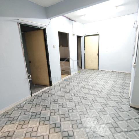 Palma Apartment (Bandar Country Homes) 1