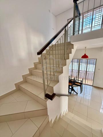 Seri Austin Double Storey Corner Lot House 4Bed 3Bath Partial Furnish 1