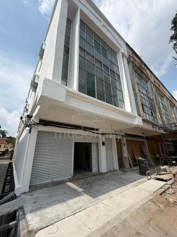 End lot 3 Storey Commercial Shoplot Bandar Putra Kulim Kedah Kulim 1