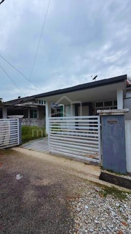 Sem-Detached terrace hosue for sale. 1