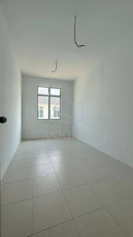 For Rent Double Storey Taman Scientex 1