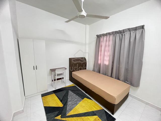 Bilik Sewa Perempuan Muslim Cheras Near LRT Maluri & Sunway Velocity 1