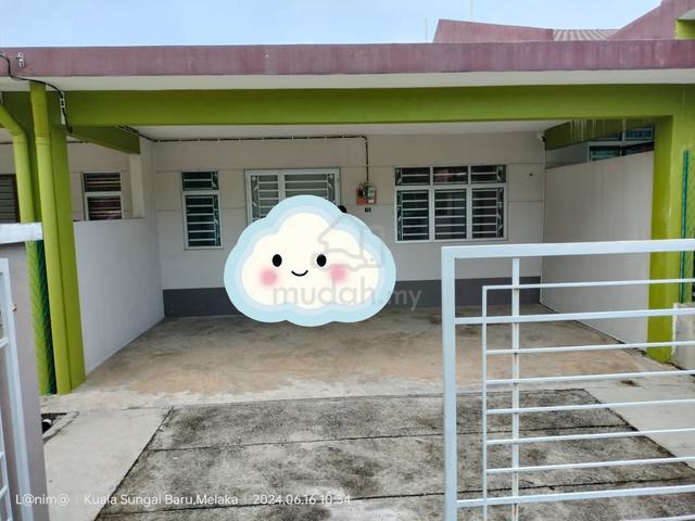 Rumah Setingkat Kuala Sungai Baru Melaka 1