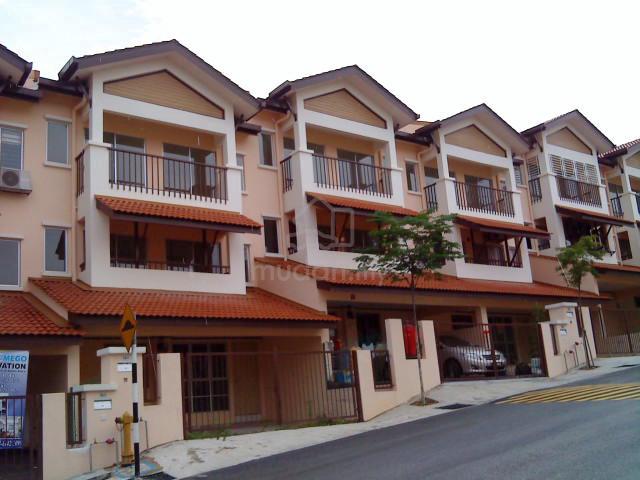 Taman Aman Siara House For Rent Near Batu Caves , Rawang , Ldp , Mrr2 1